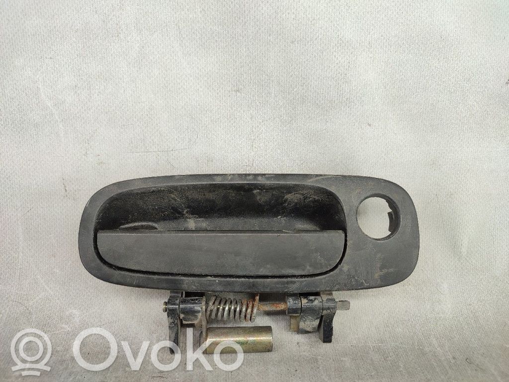 Manecilla externa puerta delantera