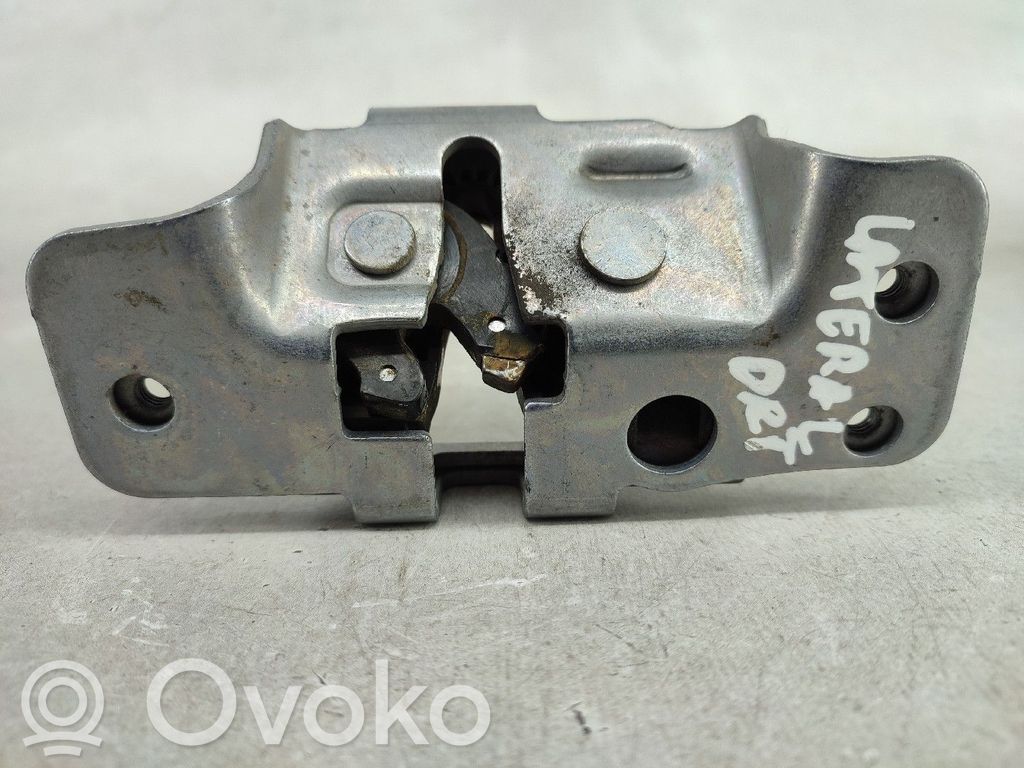 Chrysler Grand Voyager V Liukuoven lukko 