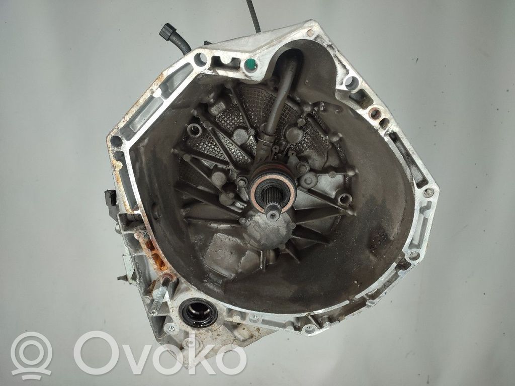 Nissan Qashqai Scatola del cambio manuale a 5 velocità 