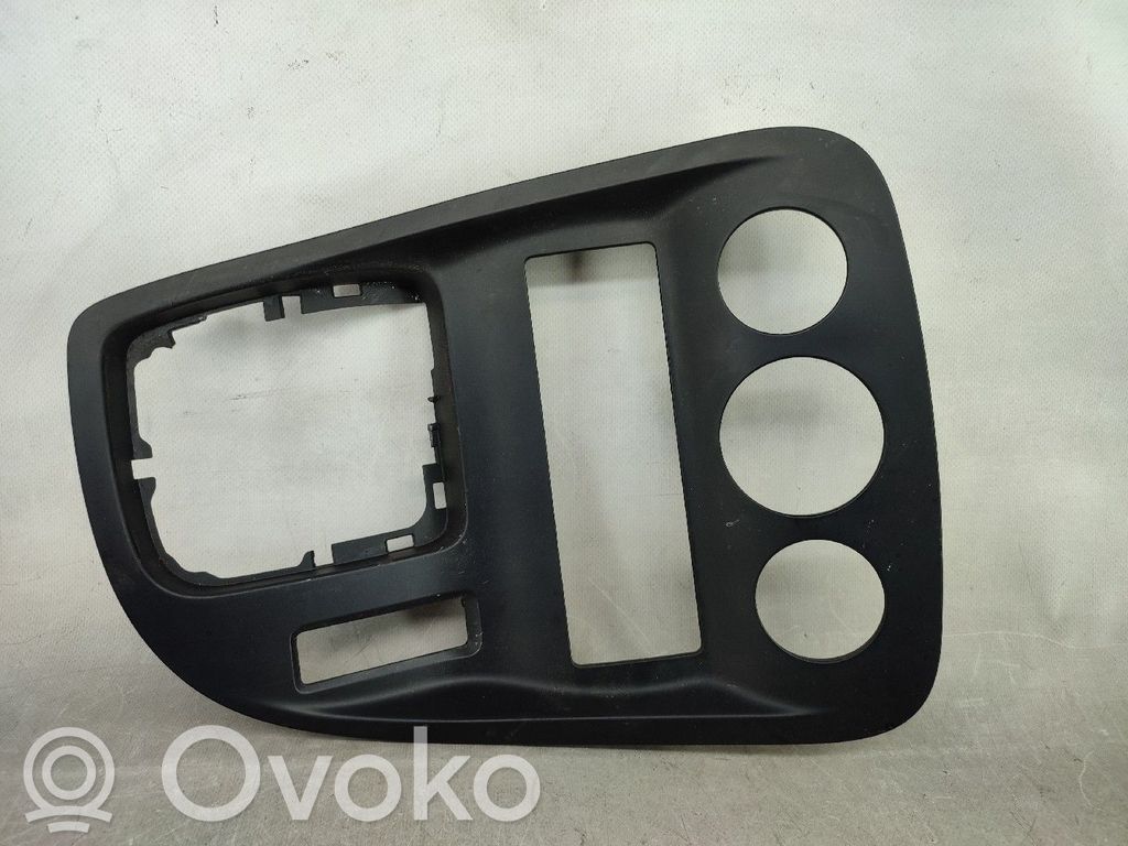 Mercedes-Benz Citan W415 Konsola środkowa / Radio / GPS 