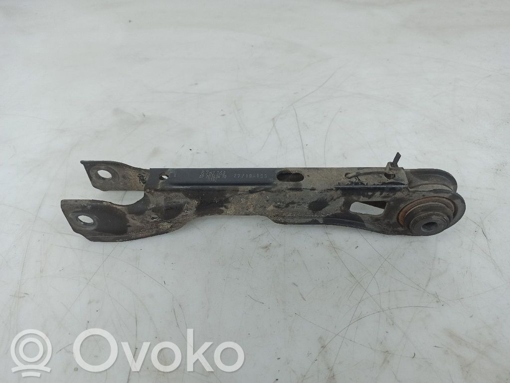 Brazo de suspensión trasero   6782168