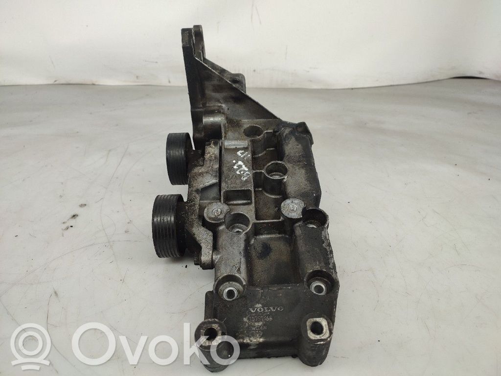 Tensor de correa del alternador   30757168