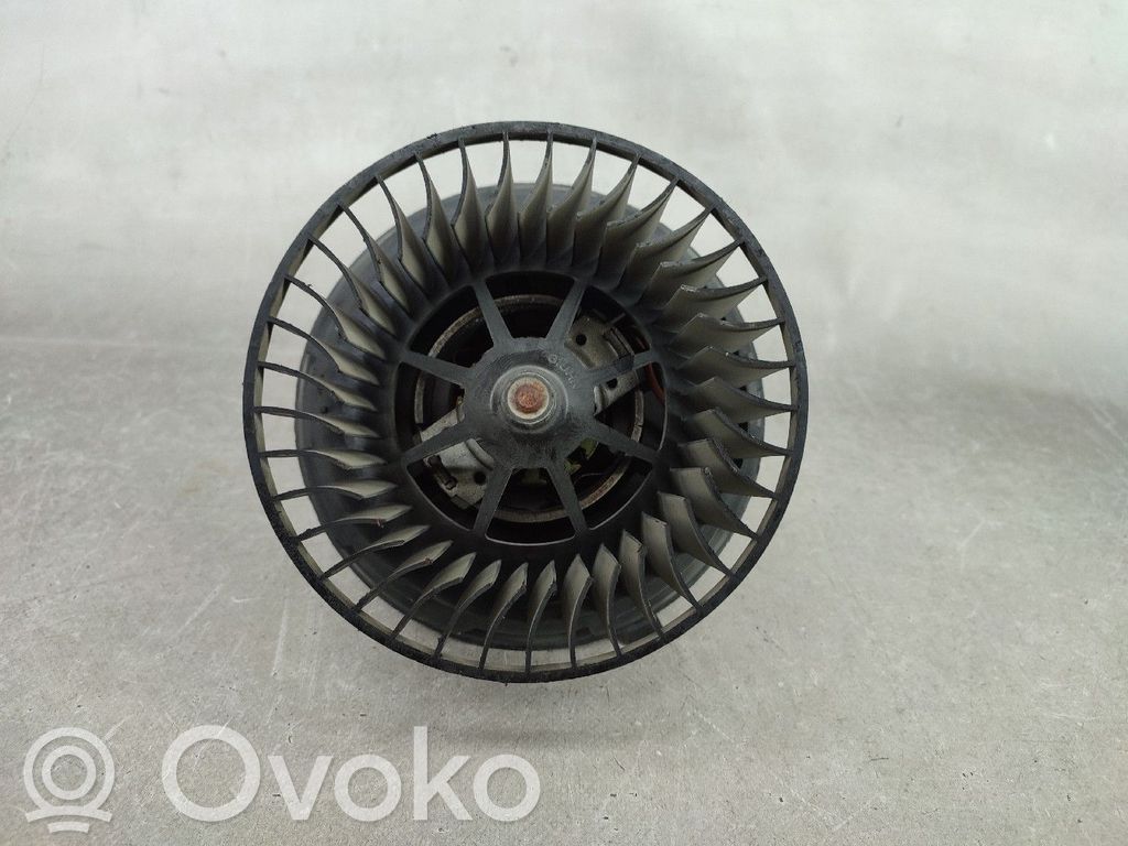 Mazā radiatora ventilators   7M1819021