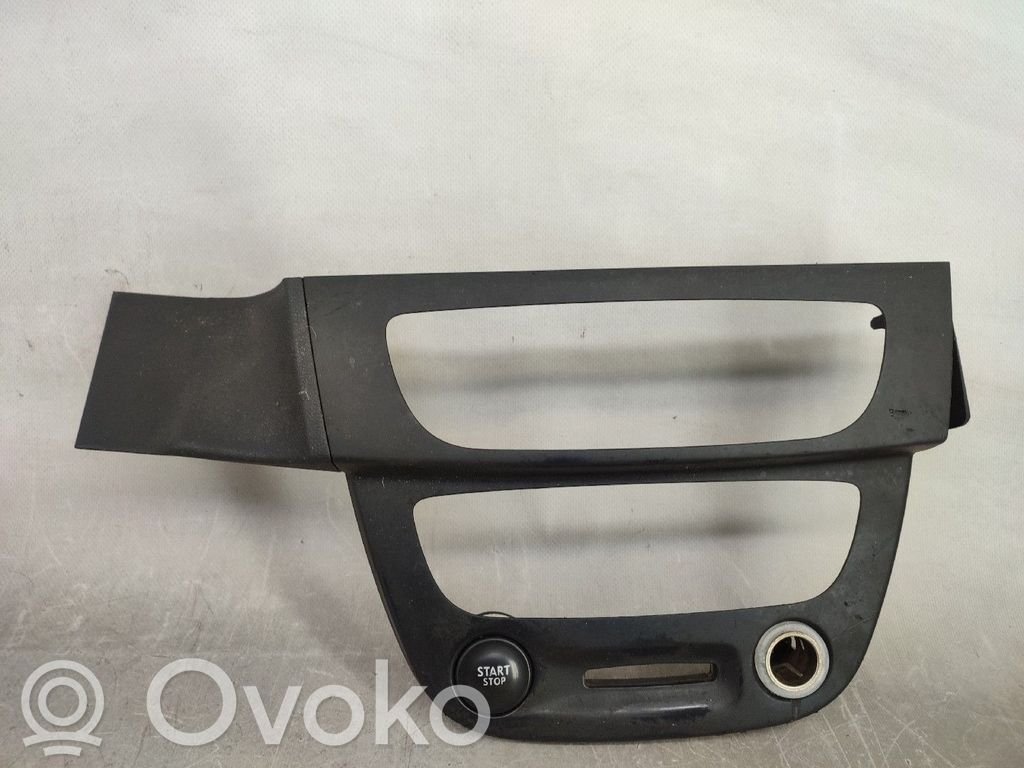Renault Megane III Rămă unitate radio/GPS
