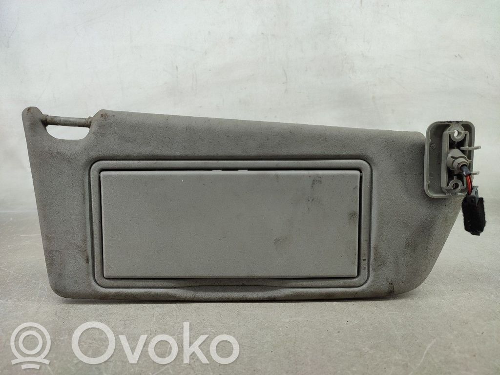 Sun visor