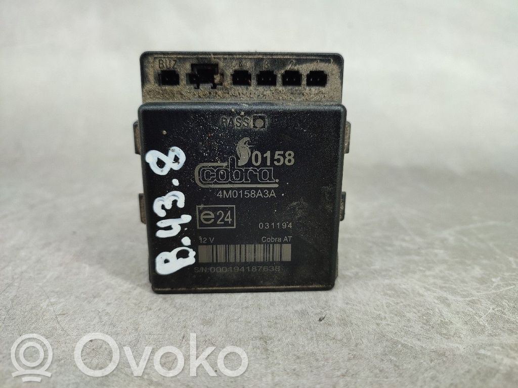 Moottorin ohjainlaite/moduuli   4M0158A3A