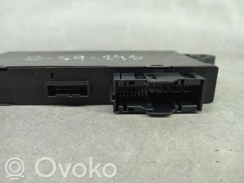 Variklio valdymo blokas   2070862727,6135694383401