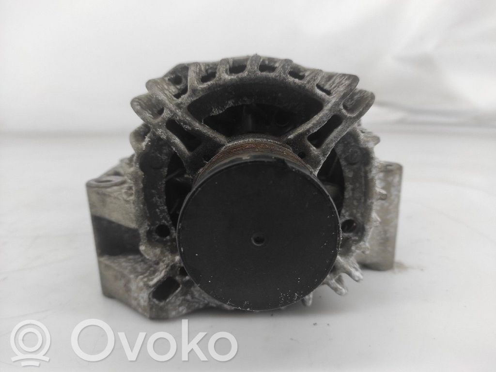 Opel Corsa D Alternador 