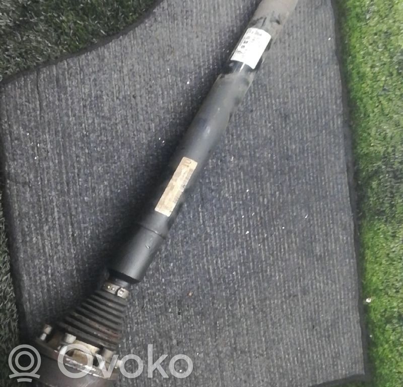 Etuvetoakseli