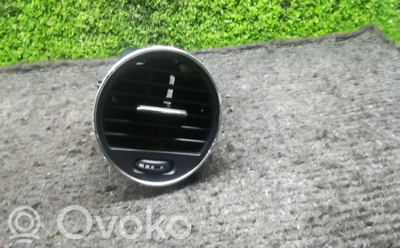 Mercedes-Benz CLS C219 Griglia di ventilazione centrale cruscotto