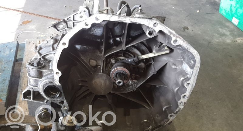 Nissan Qashqai+2 Scatola del cambio manuale a 5 velocità 