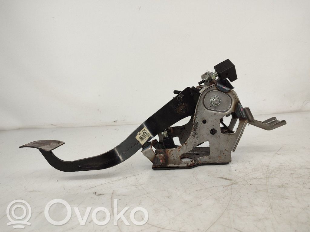 Hyundai i40 Pedal de embrague 