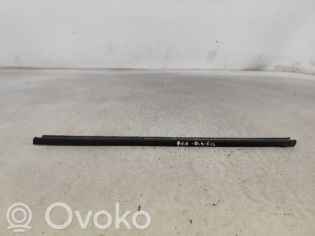 Seat Ibiza II (6k) Etuoven lista (muoto) 