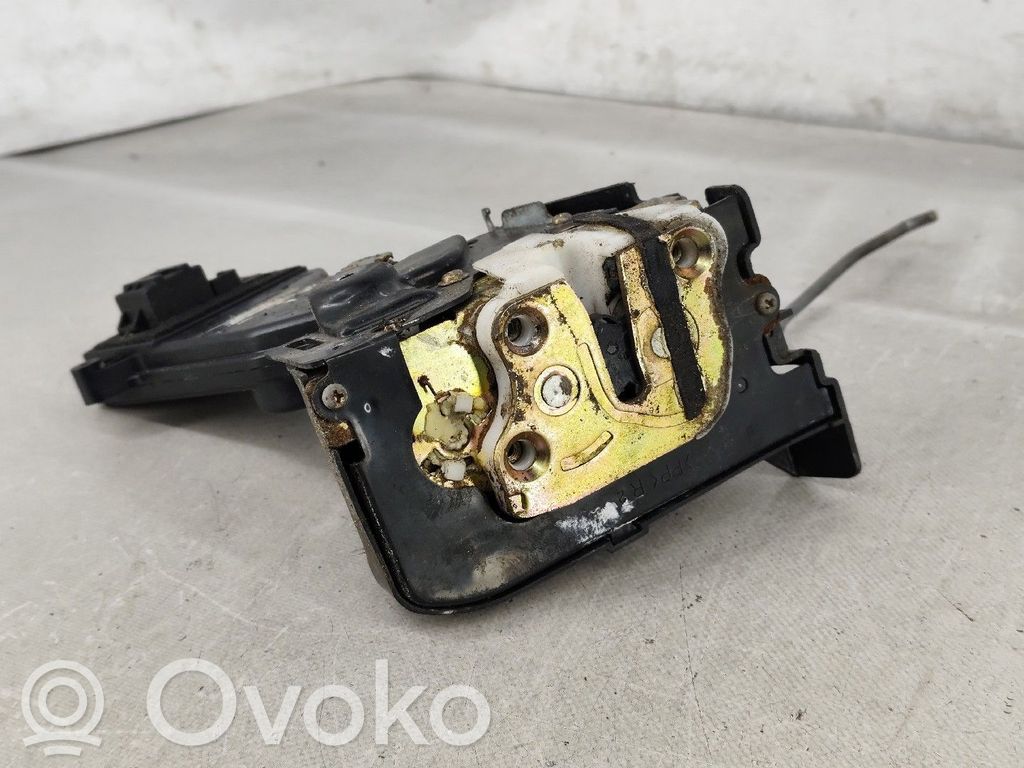 Etuoven lukko   B13SPLR,A92SPLR
