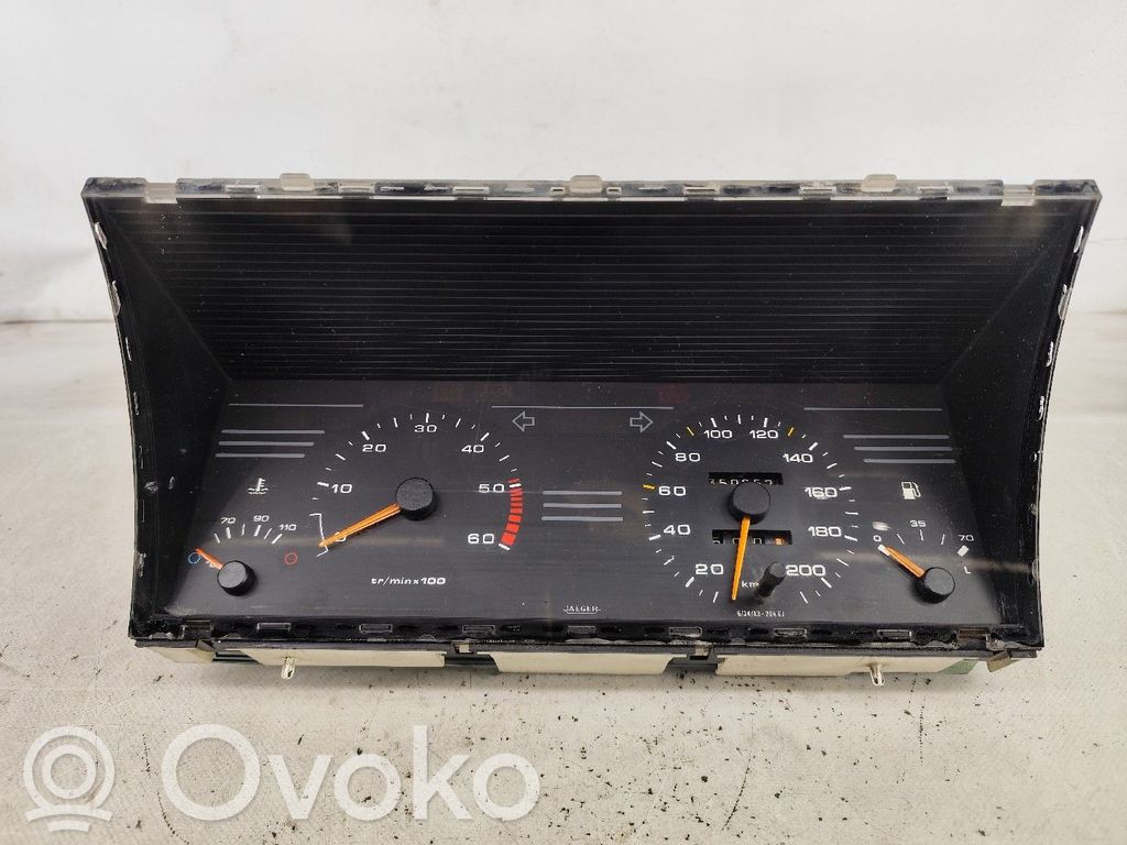 Peugeot 405 Nopeusmittari (mittaristo)