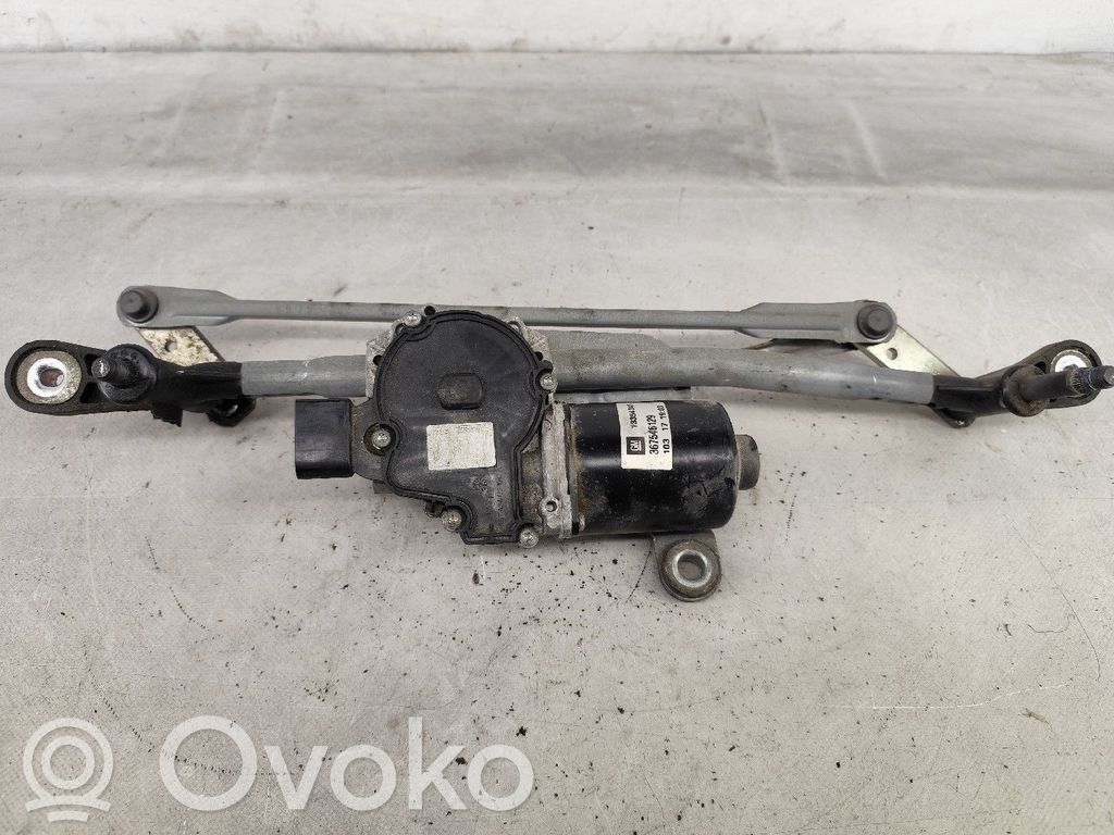 Motor del limpiaparabrisas   13354342,367546129