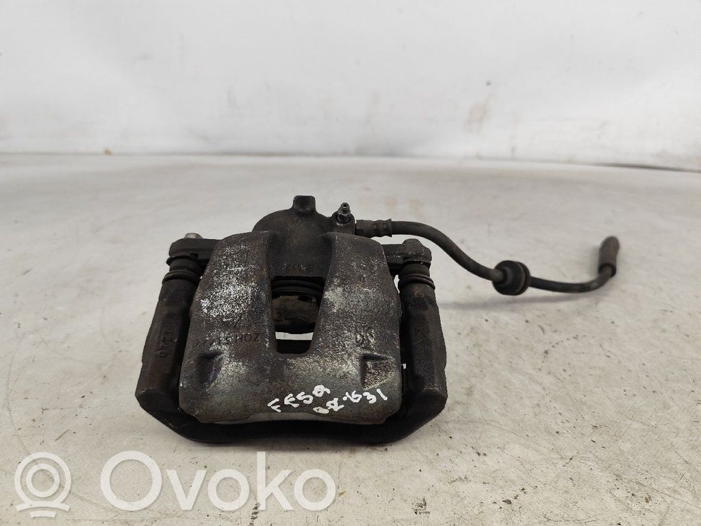 Opel Adam Передний суппорт 