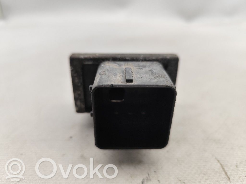 Muut ohjainlaitteet/moduulit   9640469680A