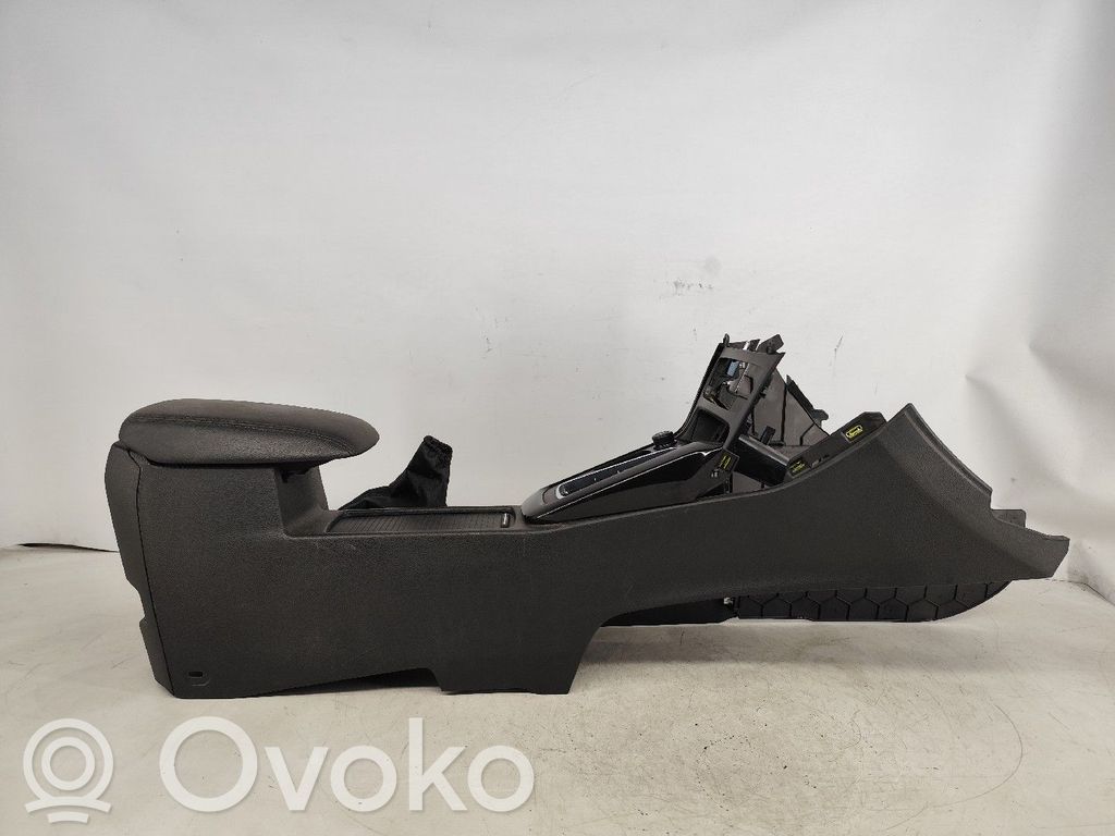 Centrinė konsolė   F1EBA045M62F,F1EBA061B84A