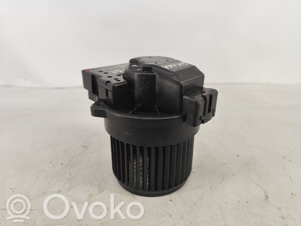 Toyota iQ Ventola riscaldamento/ventilatore abitacolo 