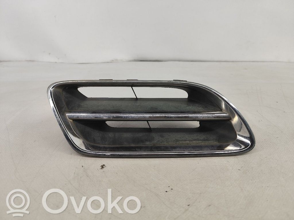Nissan Primera Rejilla delantera 