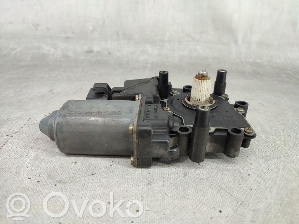 Audi A4 S4 B5 8D Motorino alzacristalli della portiera anteriore