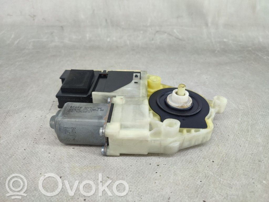 Motor del regulador de la ventanilla de la puerta delantera   9681575280,965493100
