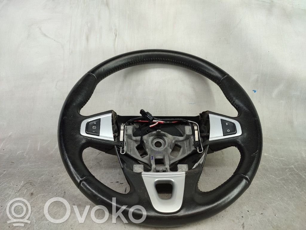 Renault Fluence Ohjauspyörä 