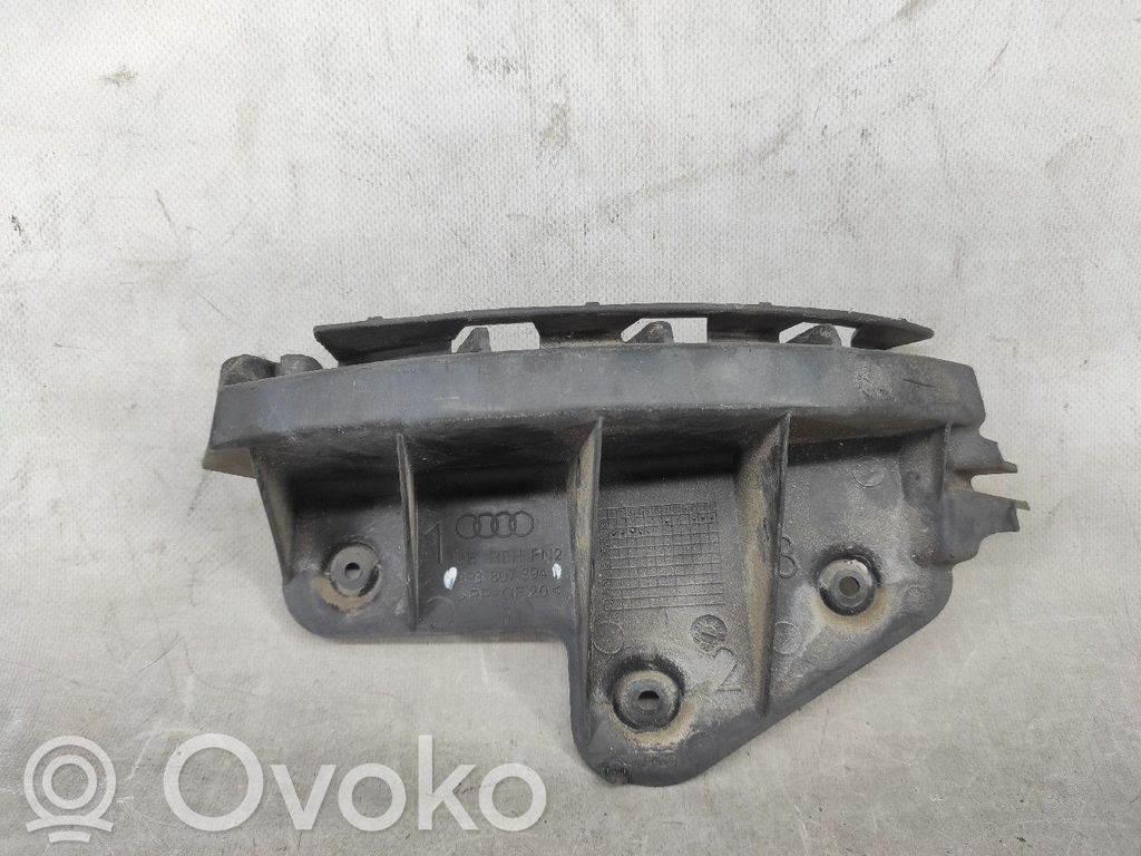 Audi A3 S3 8P Etupuskurin kannake 