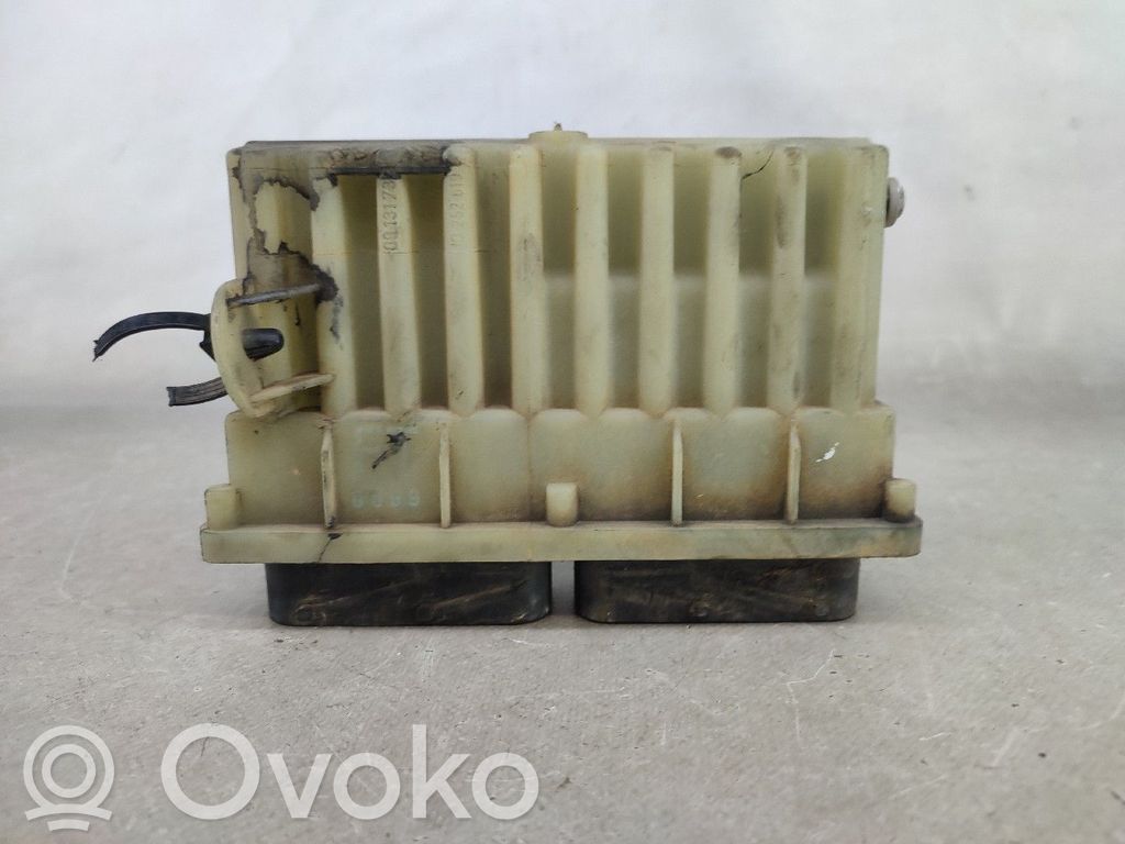 Sonstige Steuergeräte / Module   09131732