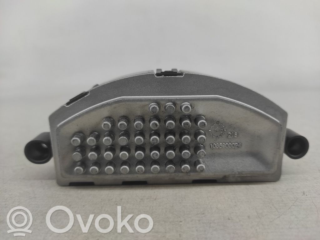 Volkswagen Golf VII Relais de commande ventilateur chauffage