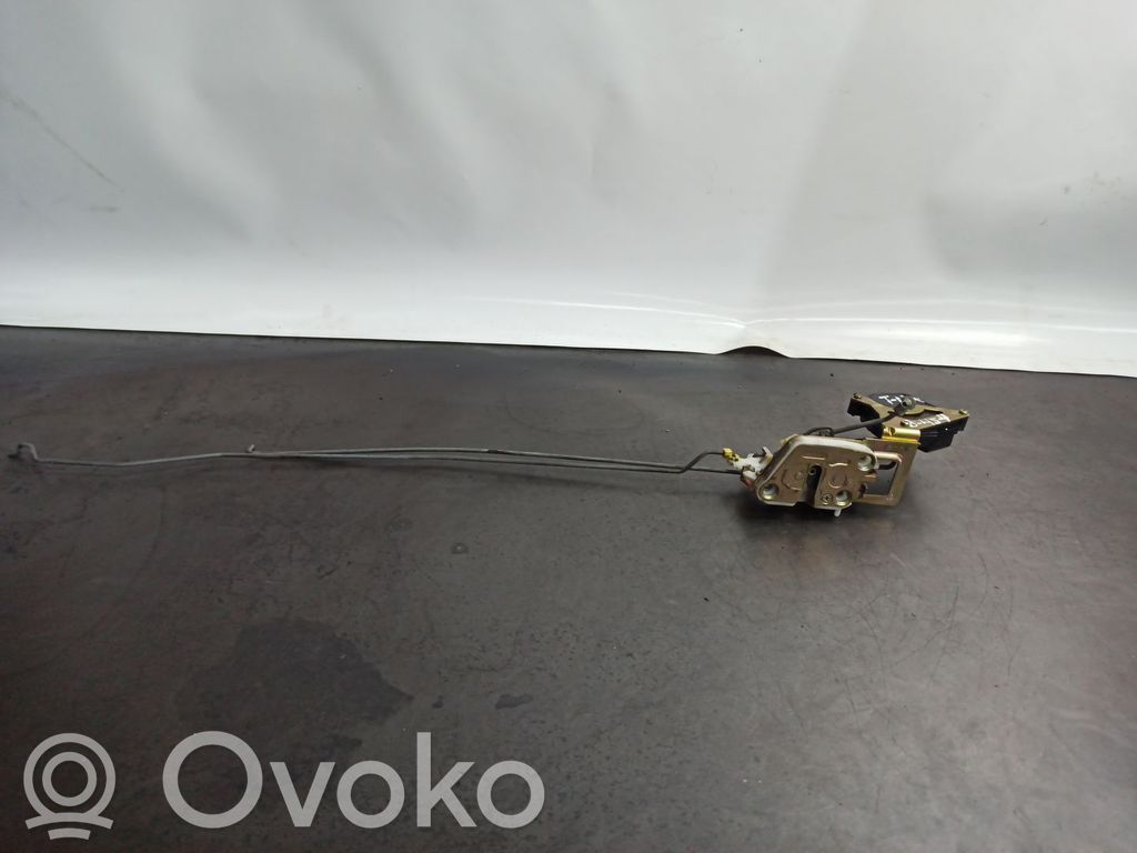 Cerradura de puerta trasera