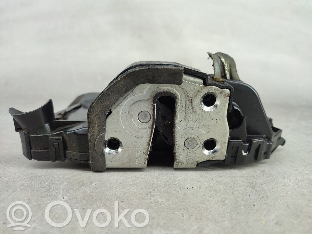 Toyota Yaris Serratura portiera anteriore
