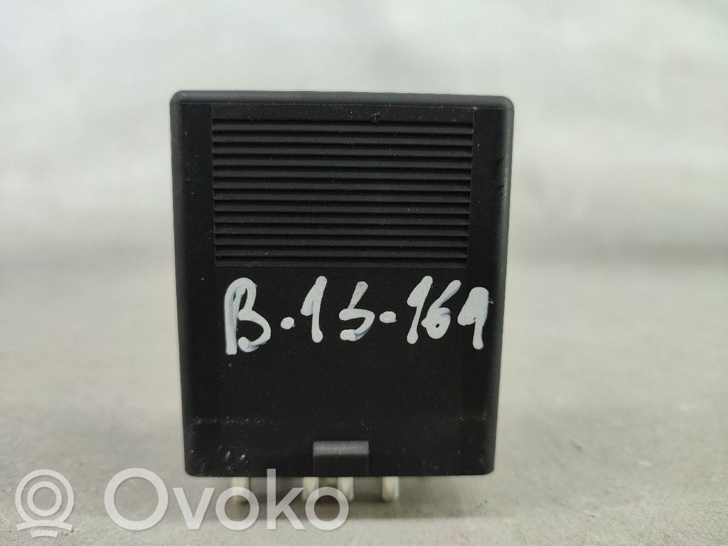 Sonstige Steuergeräte / Module   0135454832,898690000