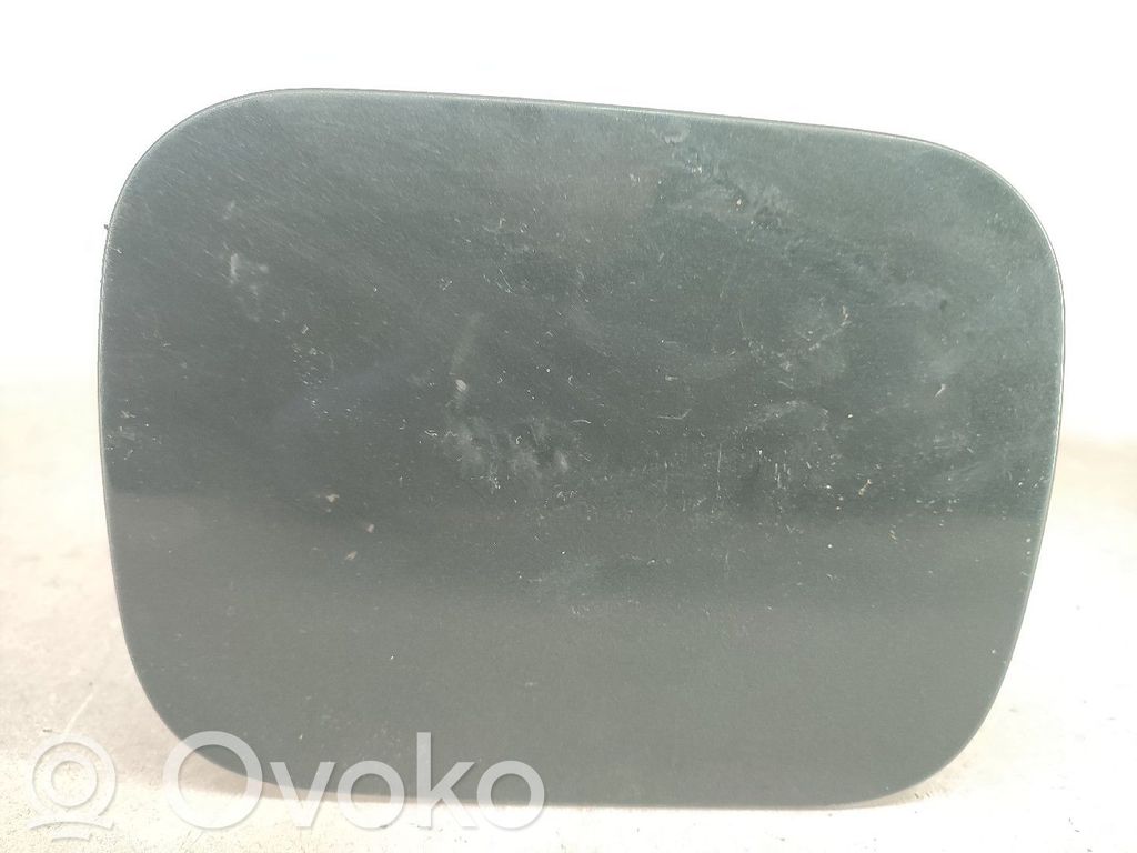 Klapka wlewu paliwa   8D0010139D