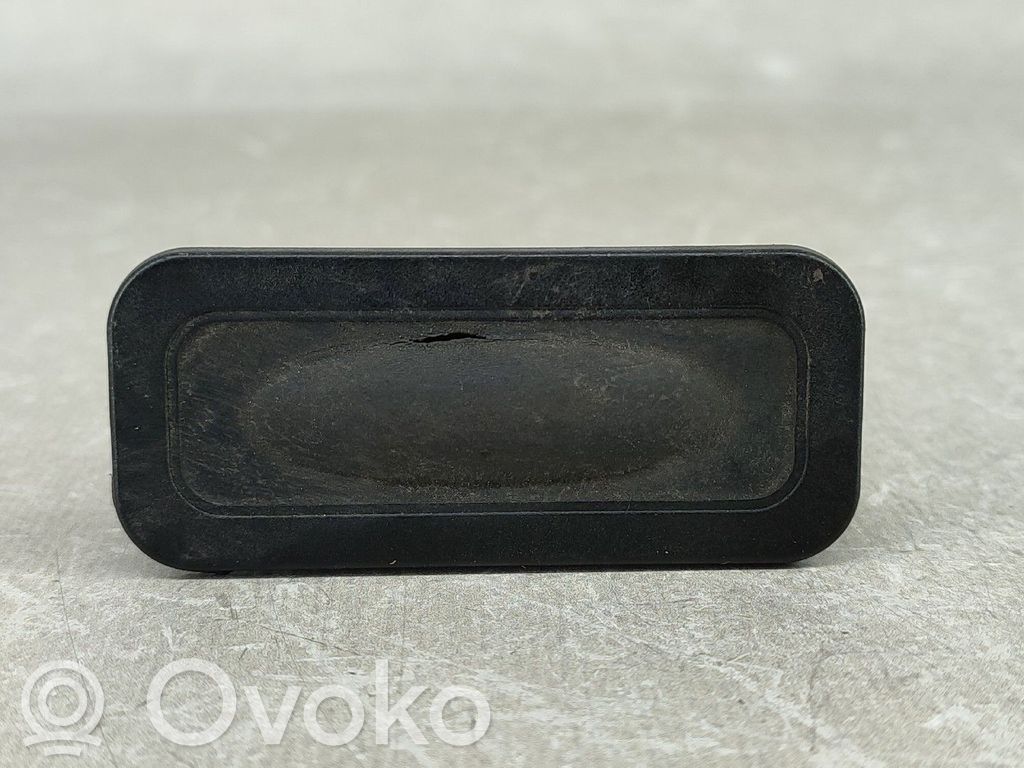 Multifunctional control switch/knob   8200385515