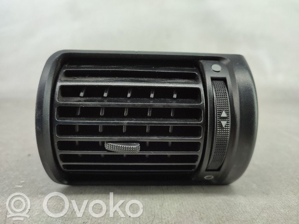 Audi A4 S4 B5 8D Griglia di ventilazione centrale cruscotto