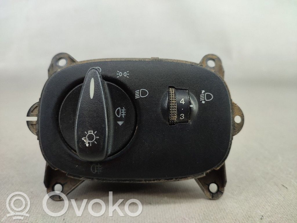 Interrupteur d’éclairage   YC1T13A024BB,04052811