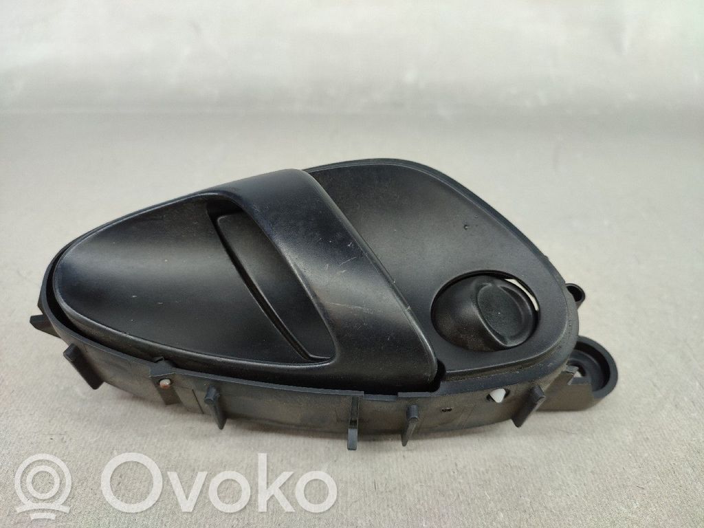 Citroen Xsara Etuoven ulkokahvan kehys 