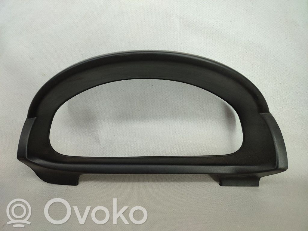 Mazda 2 Moldura del panel 