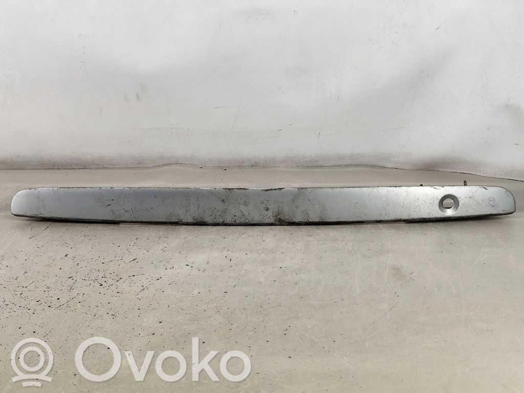 Šoninė apdaila (prie lango)   BVEGB0811