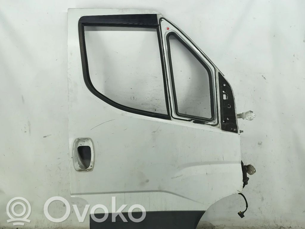 Iveco Daily 6th gen Puerta delantera 