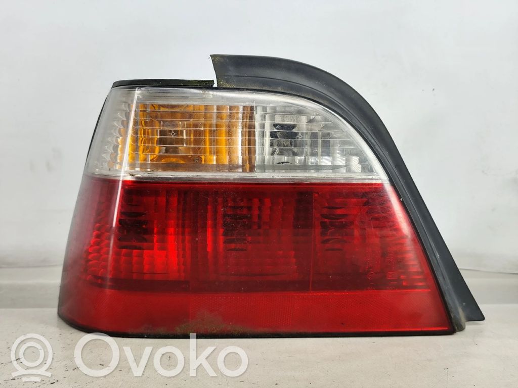 Tailgate rear/tail lights   0311000663