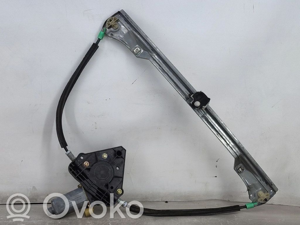 Renault Clio II Meccanismo di sollevamento del finestrino anteriore senza motorino 
