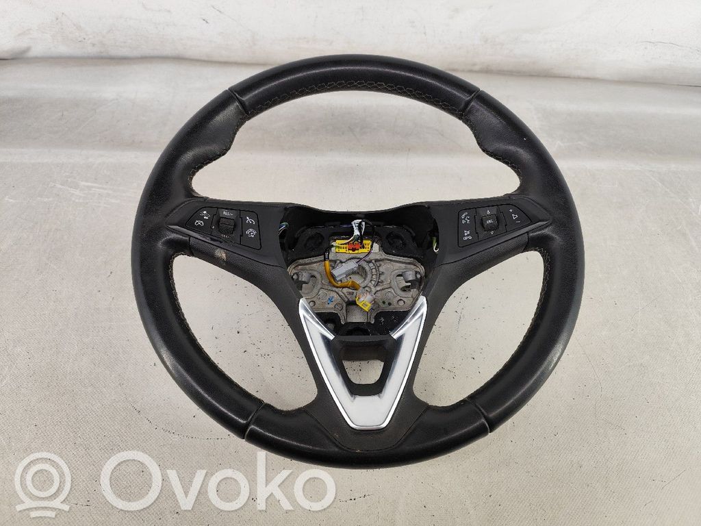 Ohjauspyörä   39229905,34341616A