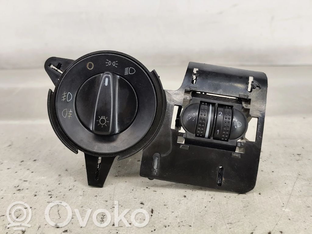 Interruptor de luz   1C0941531A
