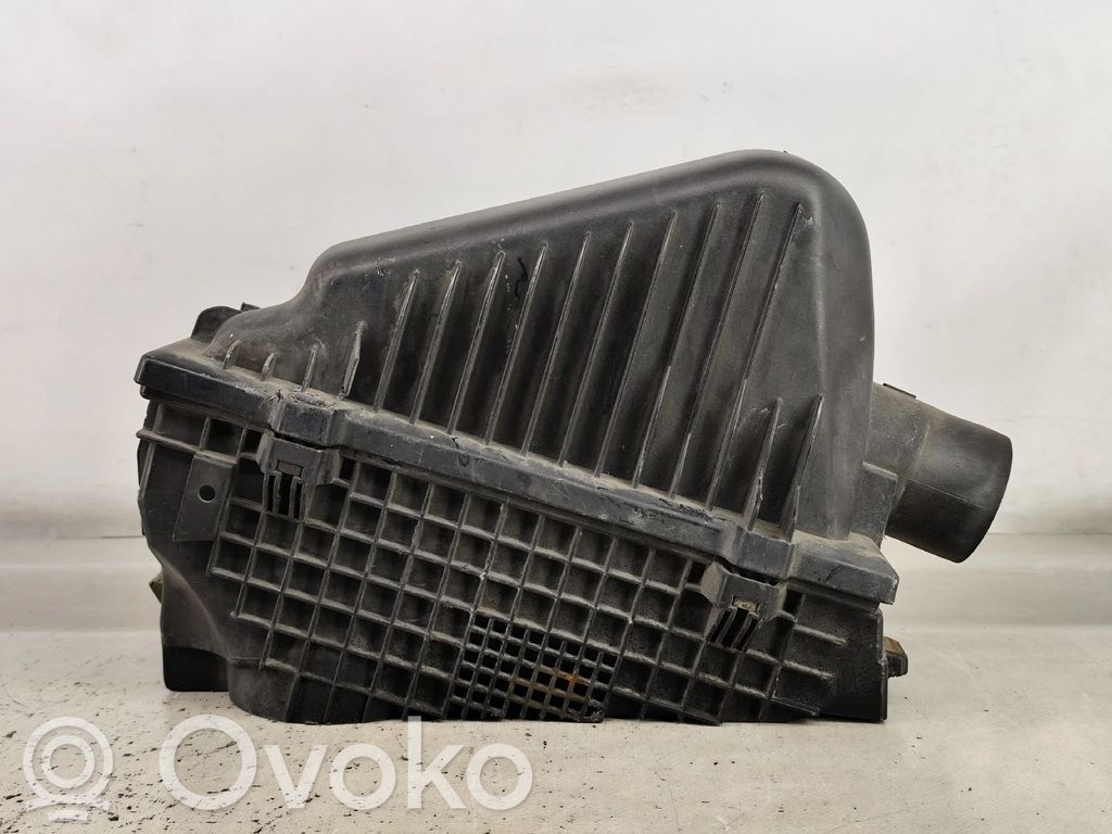 Air filter box