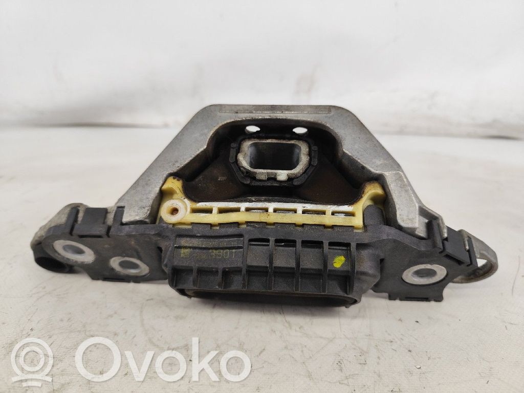 Soporte de montaje del motor   326E69