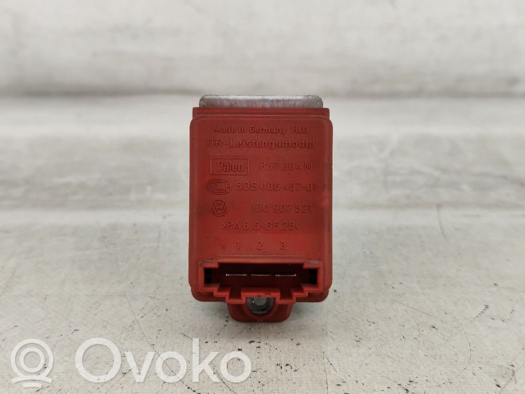 Relais de commande ventilateur chauffage   1J0907521,5DS00646701,657364M