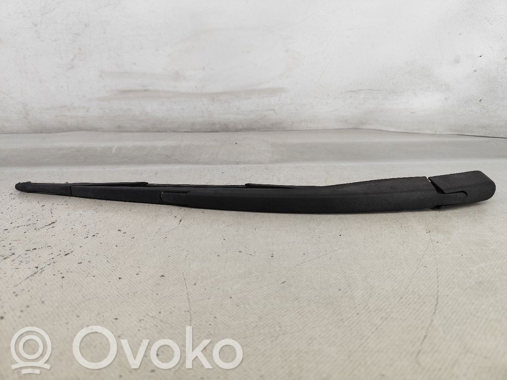 Opel Corsa C Wischerarm Heckscheibe 